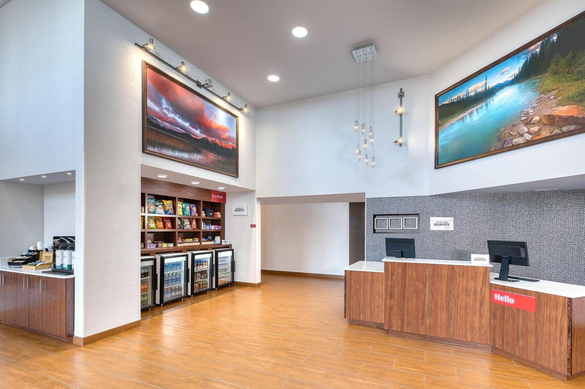 Towneplace Suites By Marriott Red Deer Buitenkant foto