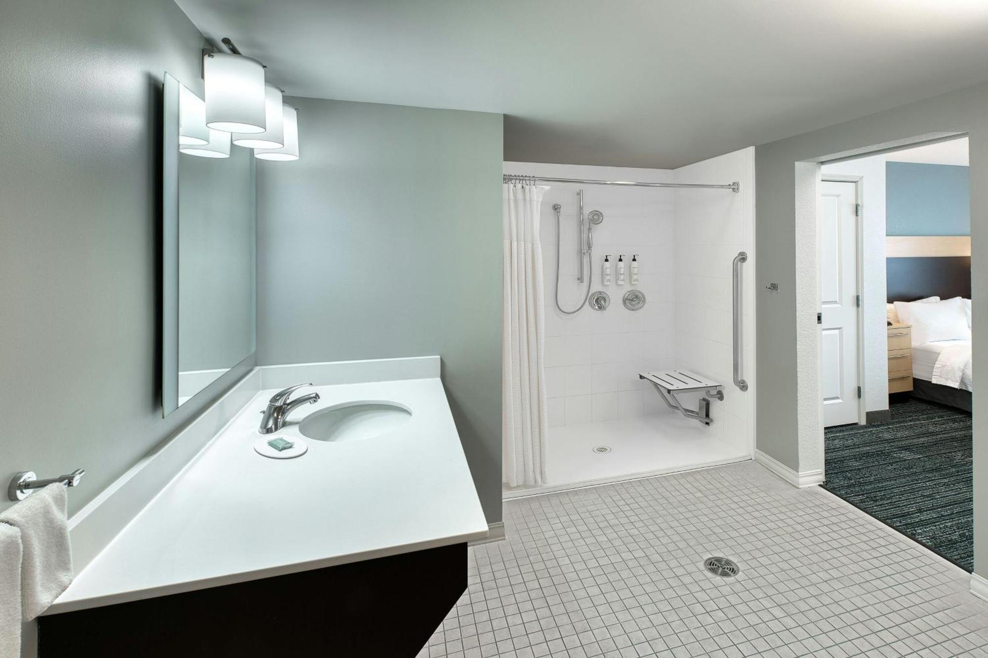 Towneplace Suites By Marriott Red Deer Buitenkant foto
